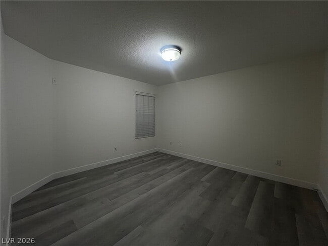 Building Photo - 8101 W Flamingo Rd