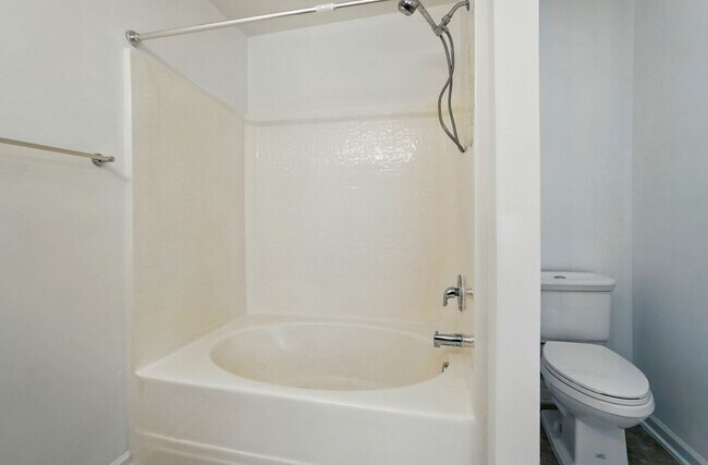 Building Photo - (Coming Soon) Townhome in Pineville – Quie...