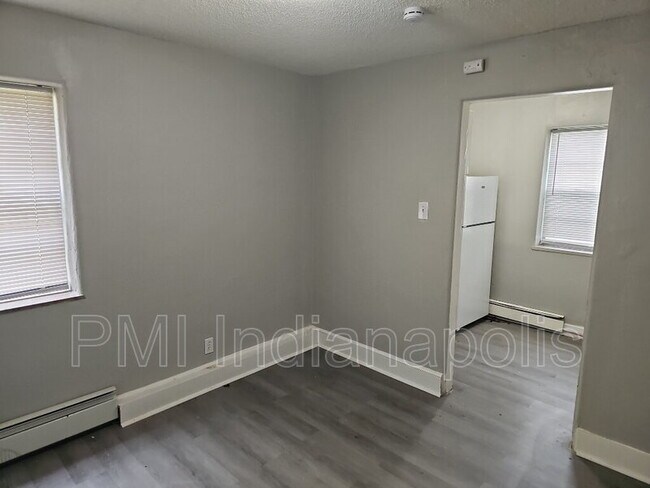 Building Photo - 8 N Butler Ave