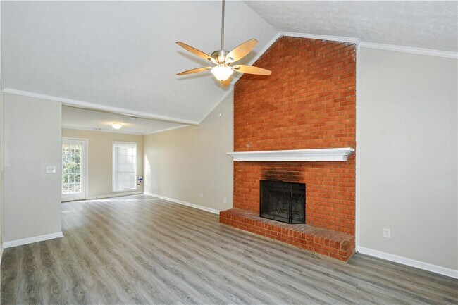 Building Photo - 2624 Country Trace SE