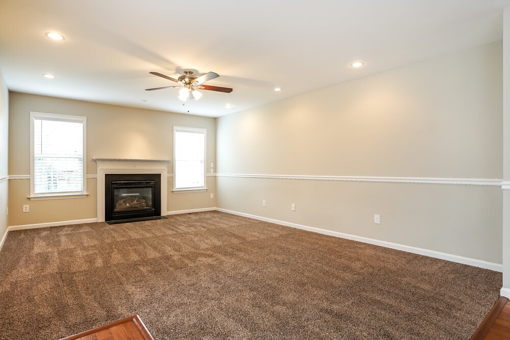 Building Photo - 6412 Willowlawn Dr