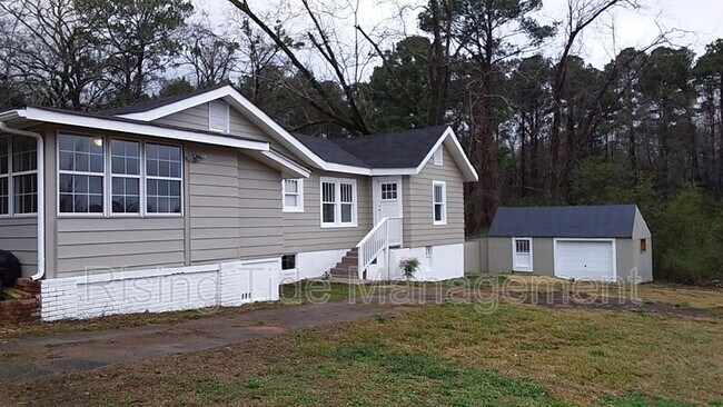 Building Photo - 104 Walker Ave