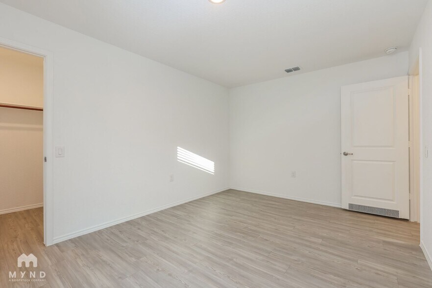 Building Photo - 4446 Emma Way