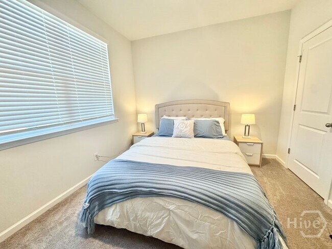 Building Photo - 3 Heavener Rd