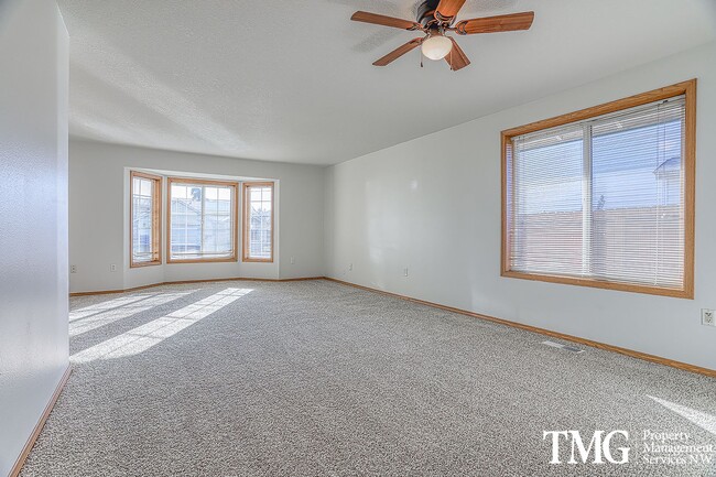 Building Photo - 3BD Ranch Style Home In Great Orchards Location!  Fully Fenced Yard!