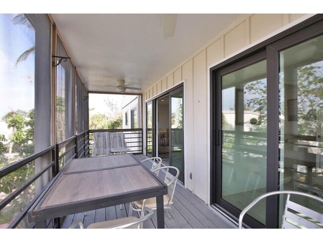 Building Photo - 3440 Gulf of Mexico Dr