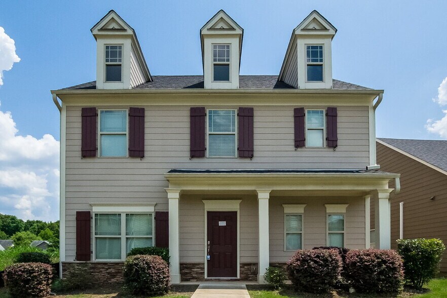 Primary Photo - 185 Stillwood Dr