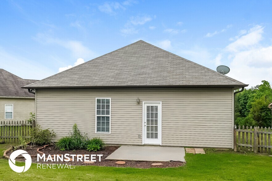 Building Photo - 4497 Canterbury St