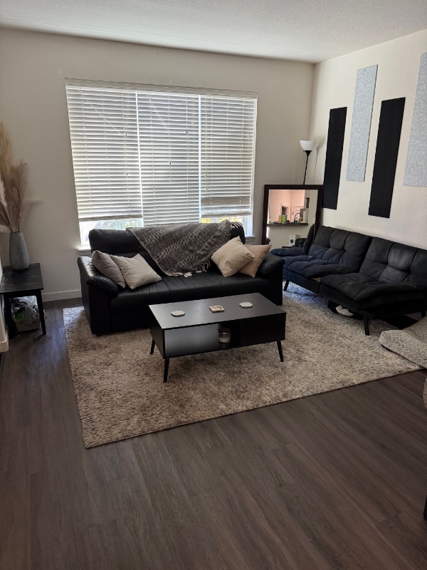 Building Photo - 1683 SW San Mateo Terrace