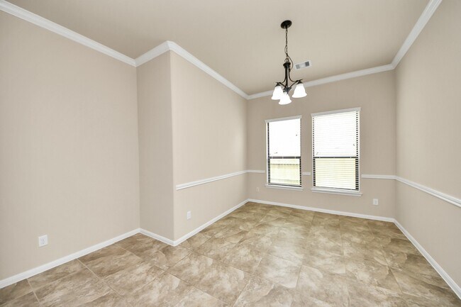 Building Photo - 11010 Via Capri Ct
