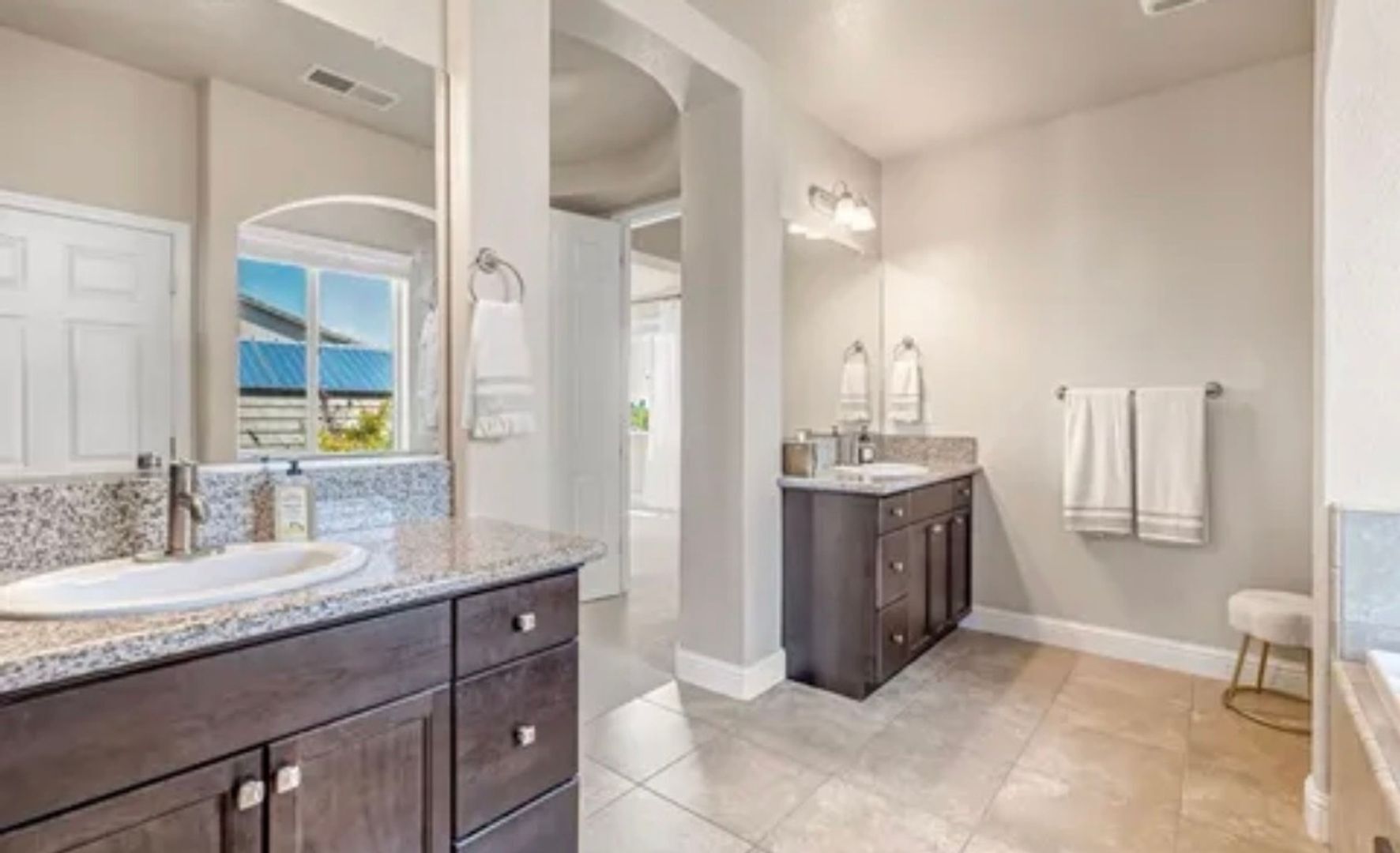 Building Photo - 11333 North Garden Sage Avenue