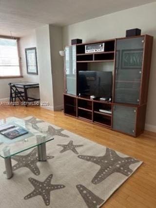 Building Photo - 5005 Collins Ave