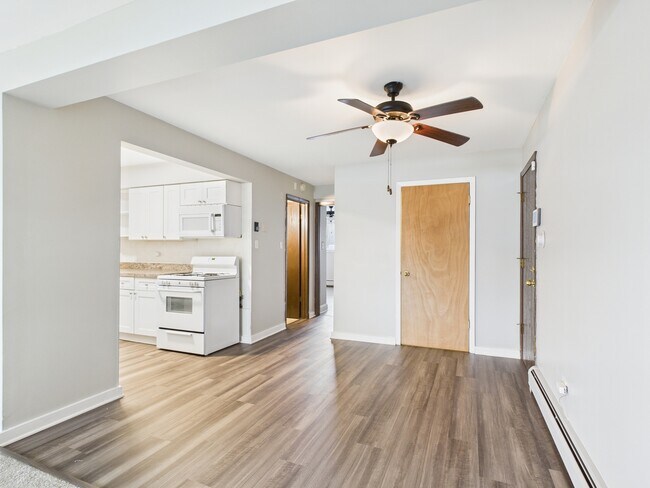 Building Photo - 11805 S Karlov Ave