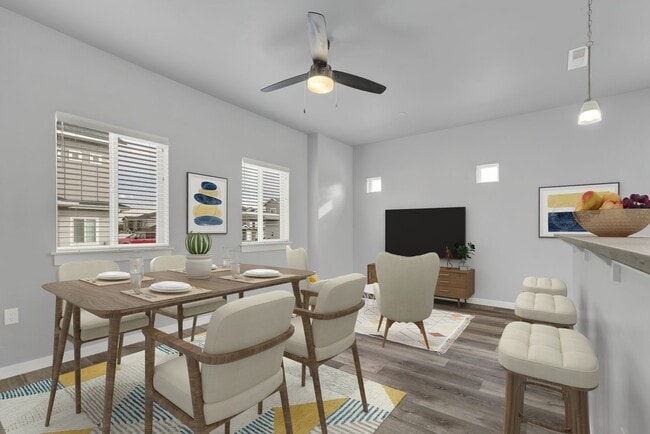 Building Photo - Wilson Creek Townhomes! Move In By 9/30 & ...