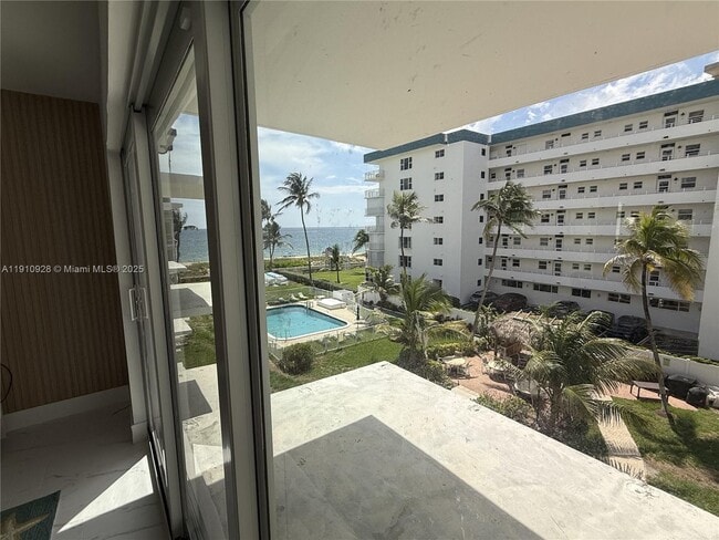 Building Photo - 1750 S Ocean Blvd