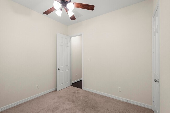 Building Photo - 32014 Marble Hollow Ln