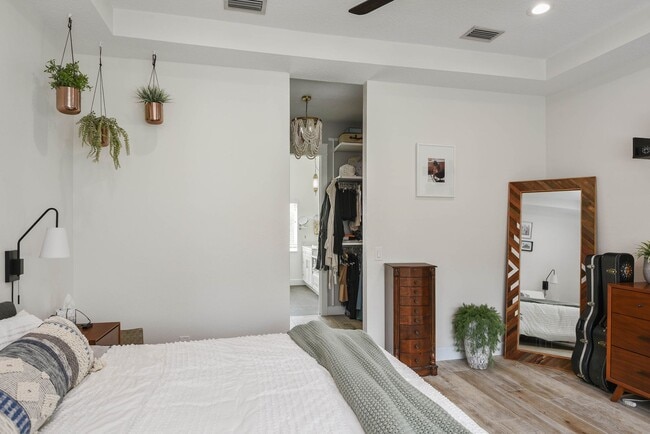 Building Photo - Luxurious living in Winter Park