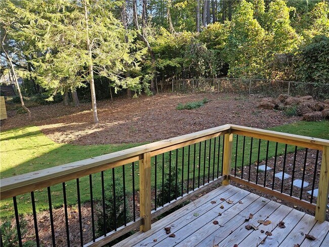 Building Photo - 4536 Mountain Creek Dr