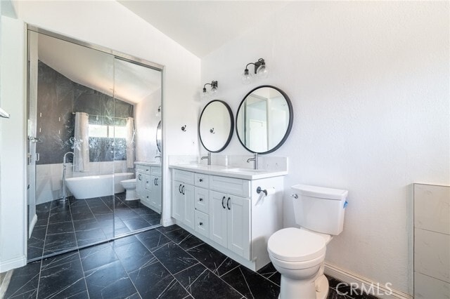 Building Photo - 15689 Ladera Vista Dr