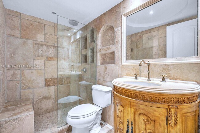 Building Photo - 3001 S Ocean Dr