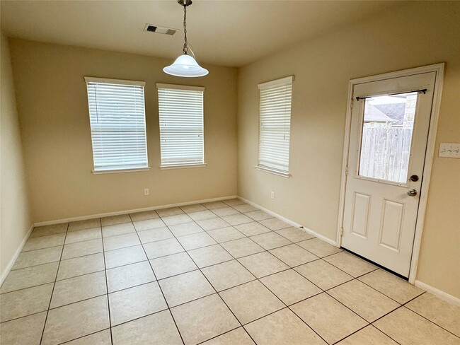 Building Photo - 26722 Mandrake Falls Ct