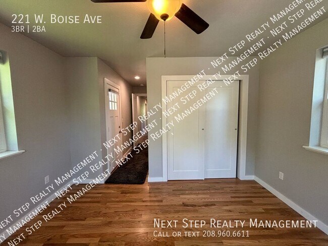 Building Photo - 221 W Boise Ave