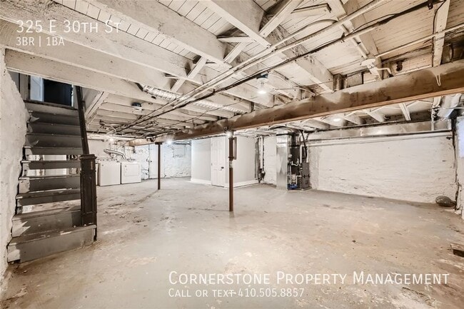 Building Photo - 325 E 30th St