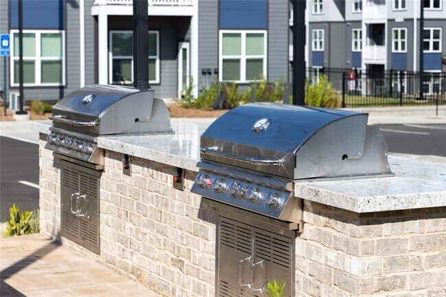 Building Photo - 191 Commerce Dr