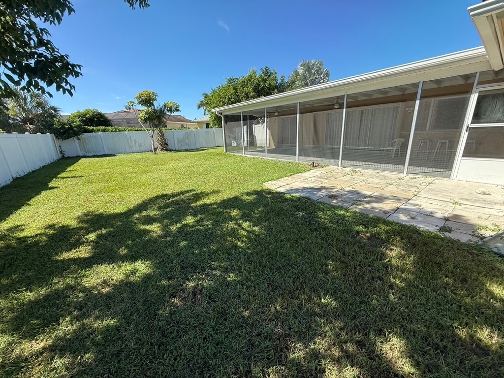 Building Photo - 381 Ortega Ln
