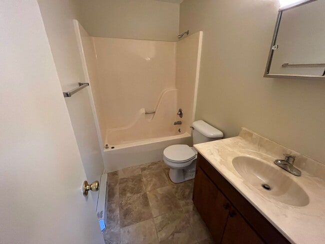 Building Photo - One bedroom apartment for rent in Harrison...