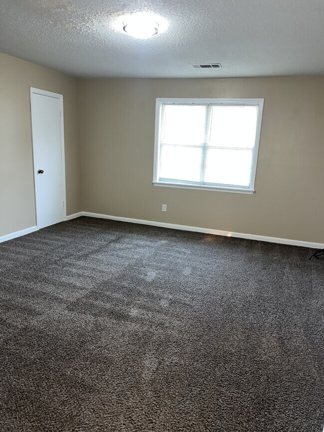 Building Photo - 8431 Moultrie Dr