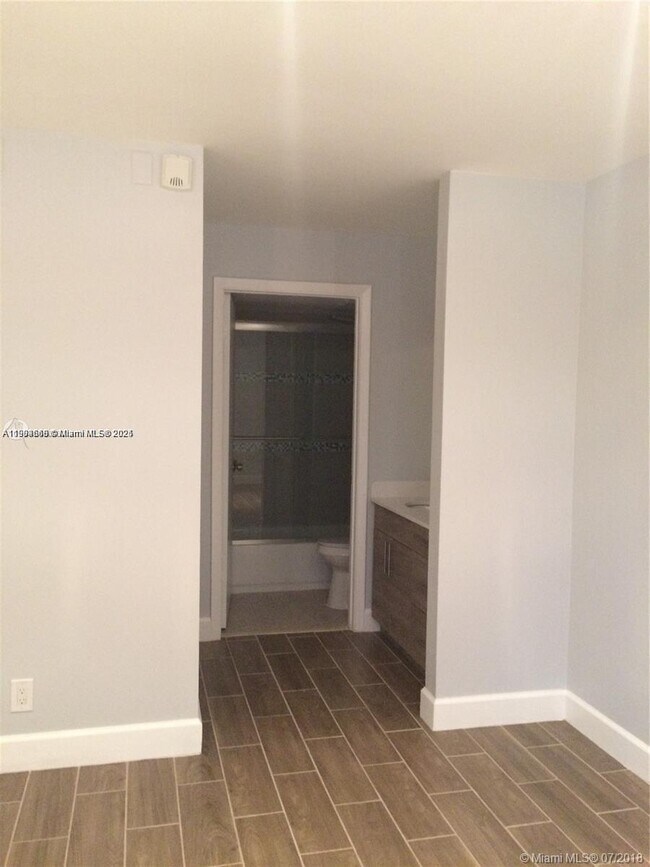 Building Photo - 10749 Cleary Blvd