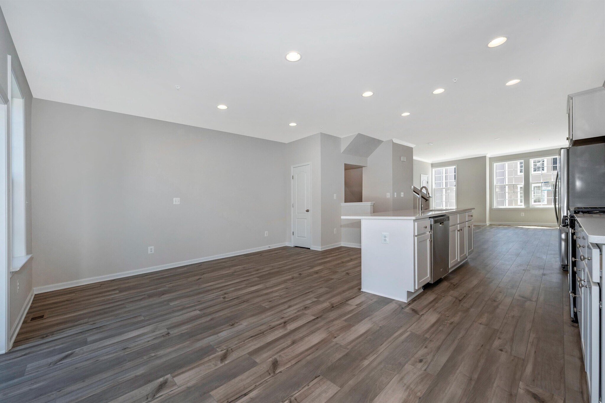 Building Photo - 23 Chester Ct