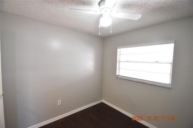 Building Photo - 1134 SE 2nd St