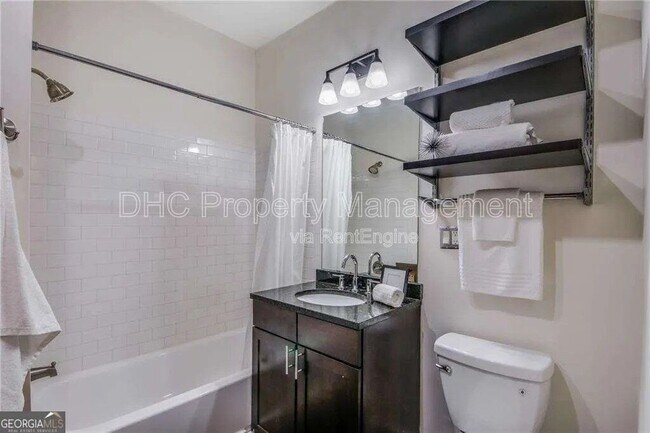 Building Photo - 659 Auburn Ave NE