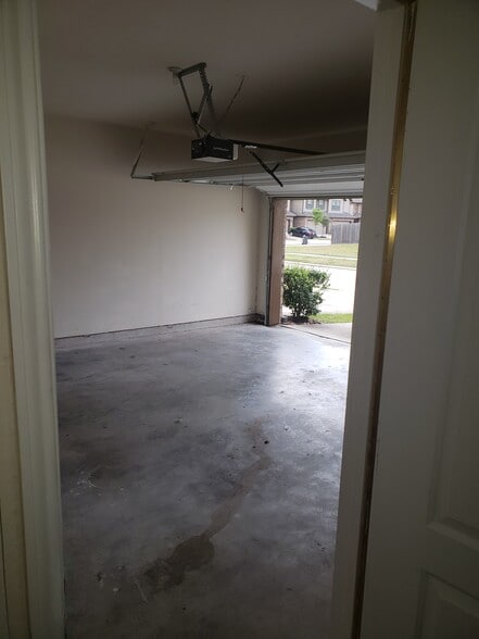 Spacious Two-car Garage - 14630 Durham Chase Ln