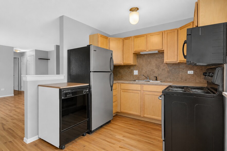 Kitchen - 21 N Washington St