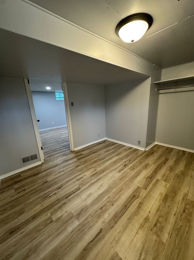 Building Photo - 1053 Huey St