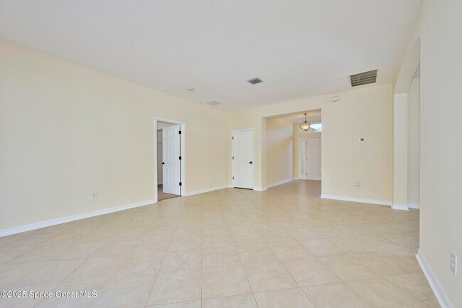 Building Photo - 9086 107th Ct