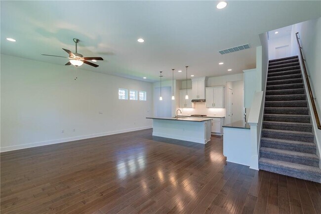 Building Photo - 1617 Woodwind Ln