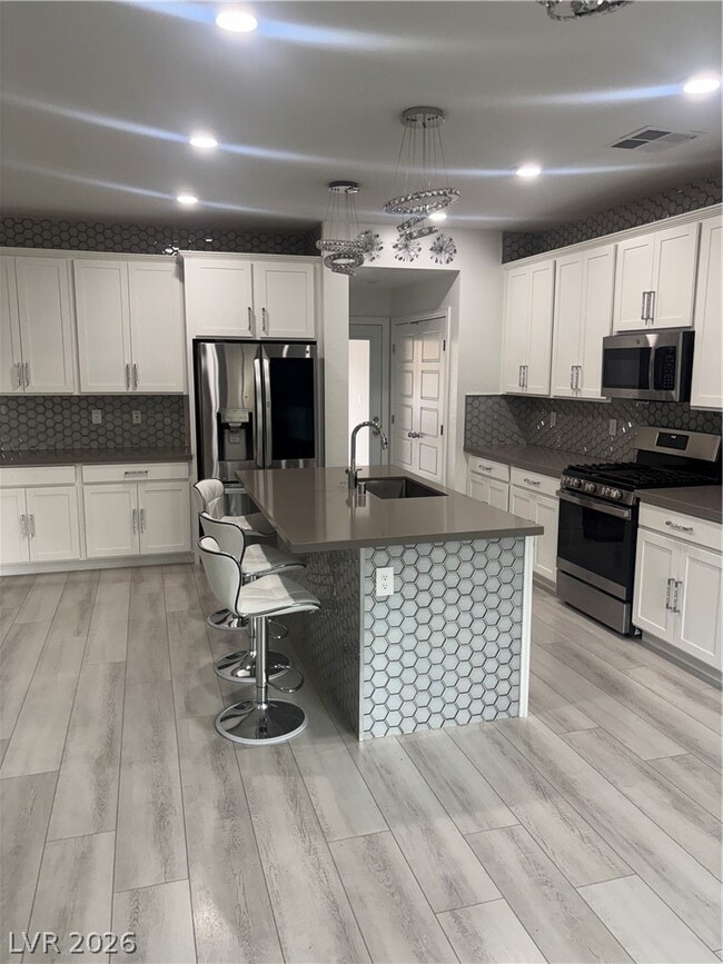 Building Photo - 6829 Chargehand Ave