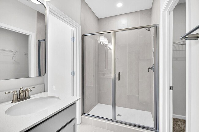 Building Photo - 482 Green Fern Dr