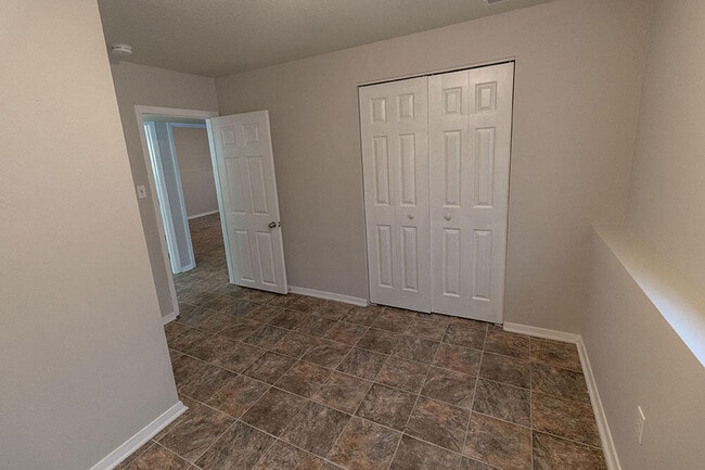 Building Photo - 1011 W Ash St