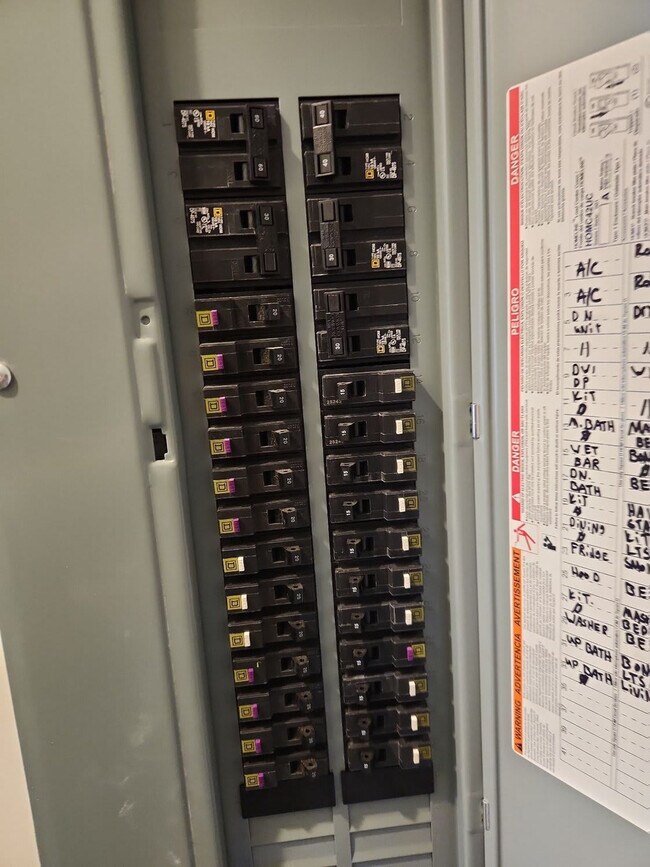 Building Photo - 1315 16th Ave S