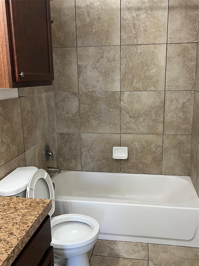 Building Photo - 1038 Trail Driver Cove