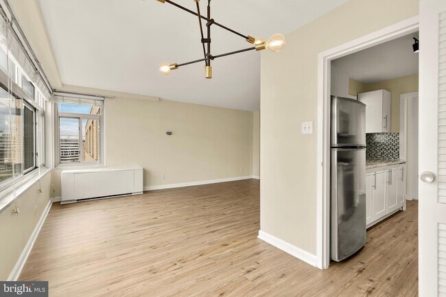 Building Photo - 2401 H St NW