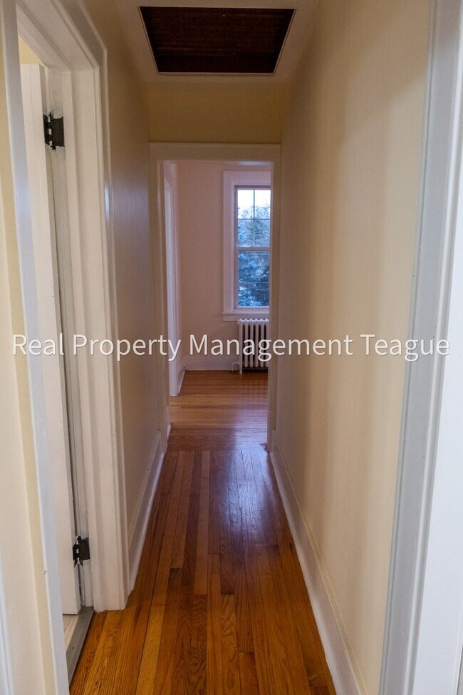 Building Photo - 64 Highland Dr