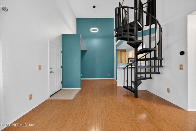 Building Photo - 11 Arbor Club Dr