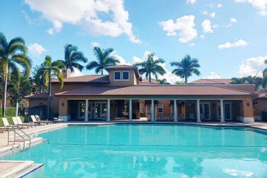 Building Photo - 14620 SW 15th St