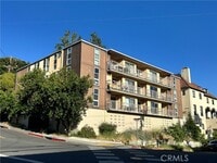 Building Photo - 2 Panoramic Way